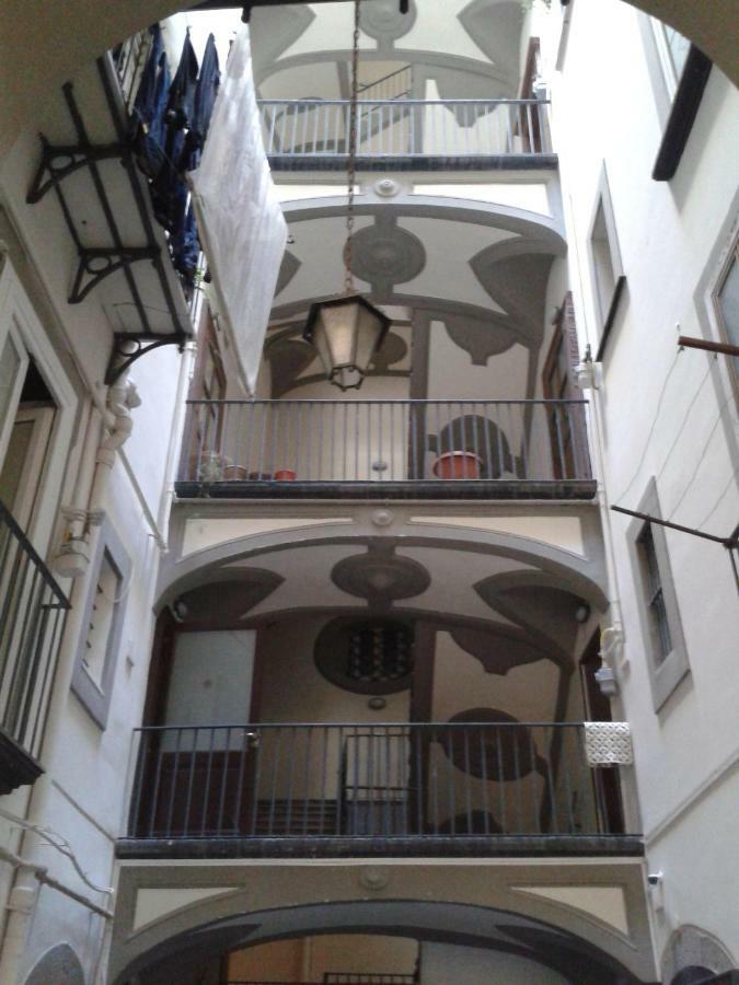 Casa Maga Bed & Breakfast Napoli Bagian luar foto